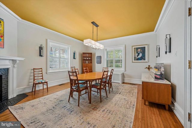 6482 SHERWOOD RD, Philadelphia, PA 19151