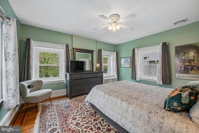 6482 SHERWOOD RD, Philadelphia, PA 19151