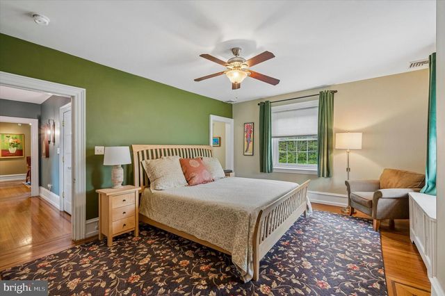 6482 SHERWOOD RD, Philadelphia, PA 19151