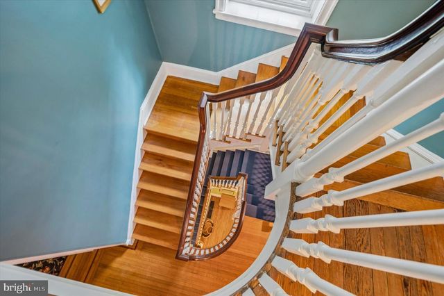 6482 SHERWOOD RD, Philadelphia, PA 19151
