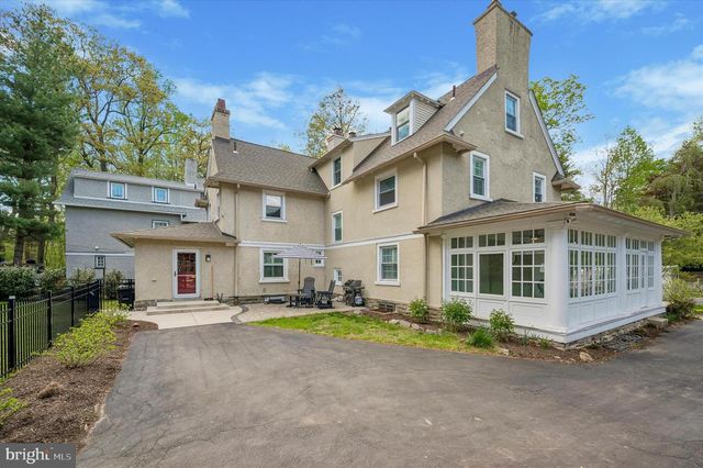 6482 SHERWOOD RD, Philadelphia, PA 19151