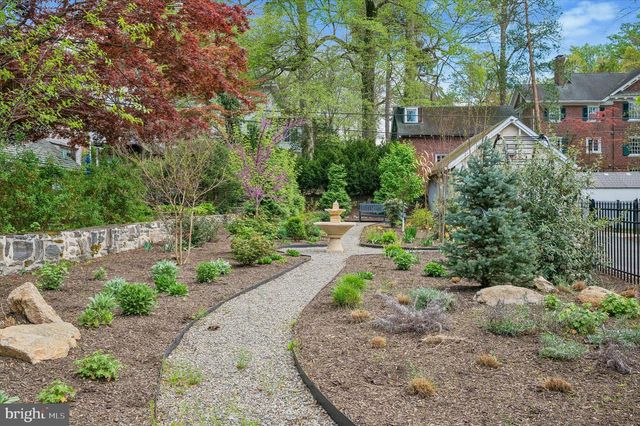 6482 SHERWOOD RD, Philadelphia, PA 19151