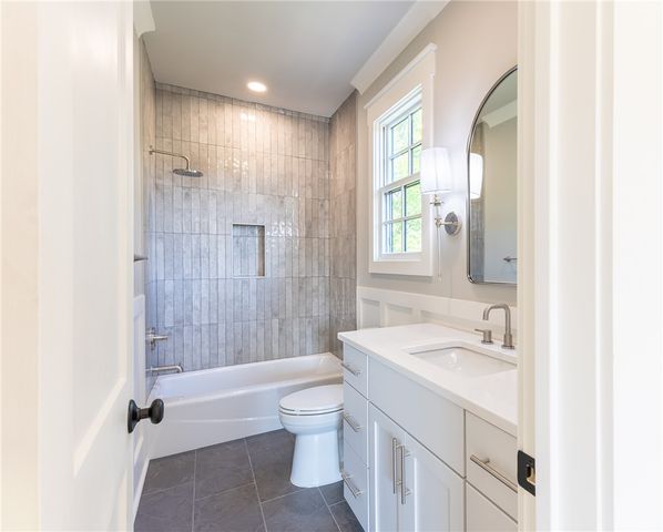 325 Keowee Avenue, Sunset, SC 29685