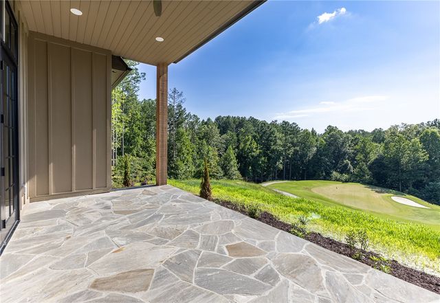 325 Keowee Avenue, Sunset, SC 29685
