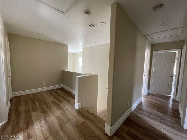9701 Kampsville Avenue, Las Vegas, NV 89148