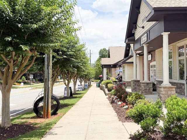 375 Petersford Way, Milton, GA 30004