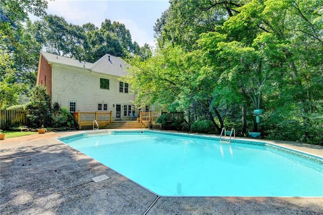 375 Petersford Way, Milton, GA 30004