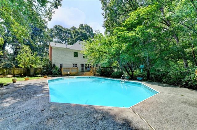 375 Petersford Way, Milton, GA 30004