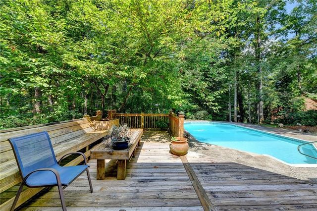 375 Petersford Way, Milton, GA 30004