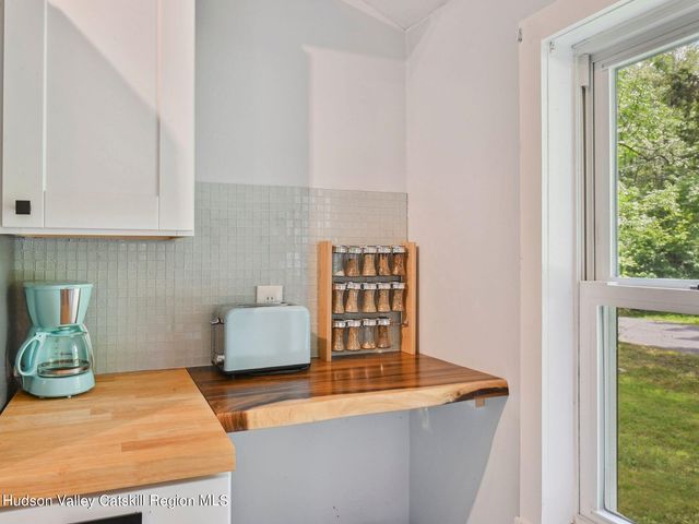 126 Hommelville Road, Saugerties, NY 12477