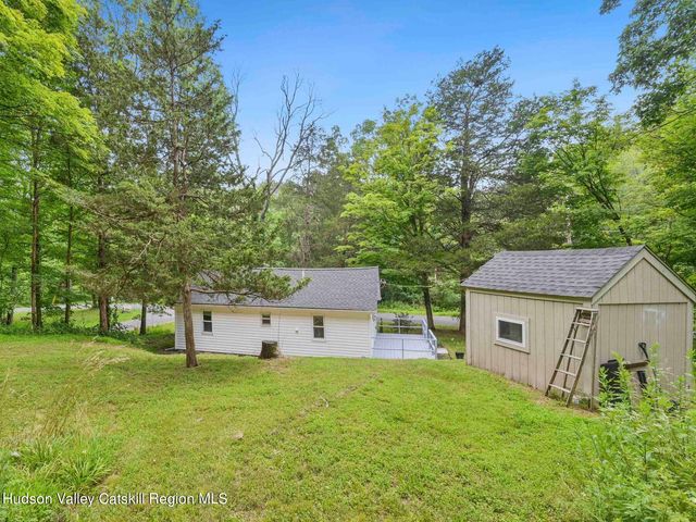 126 Hommelville Road, Saugerties, NY 12477