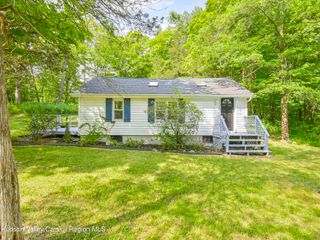 126 Hommelville Road, Saugerties, NY 12477