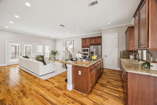 6021 Hamman Street, Houston, TX 77007