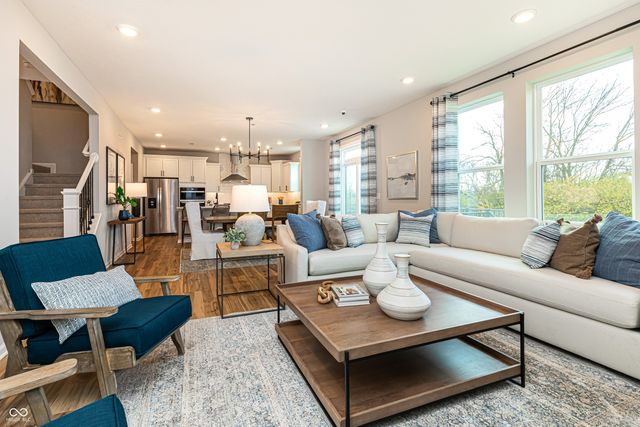 7172 Portico Lane, Mccordsville, IN 46055