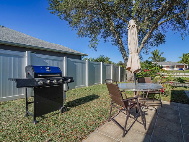 255 Joy Haven Drive, Sebastian, FL 32958