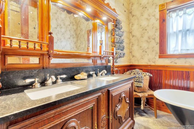 113 james, Brackettville, TX 78832