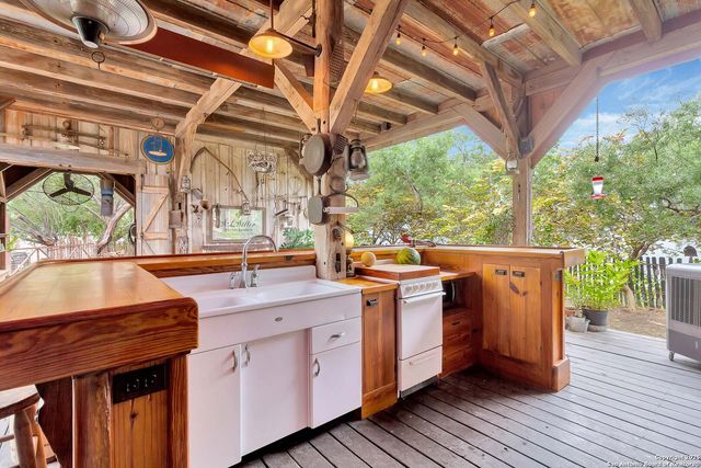 113 james, Brackettville, TX 78832