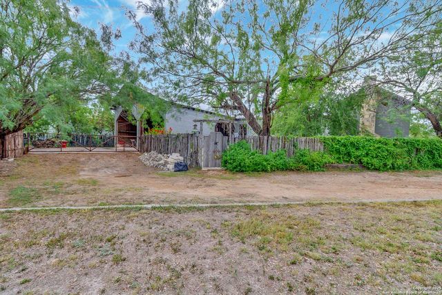 113 james, Brackettville, TX 78832