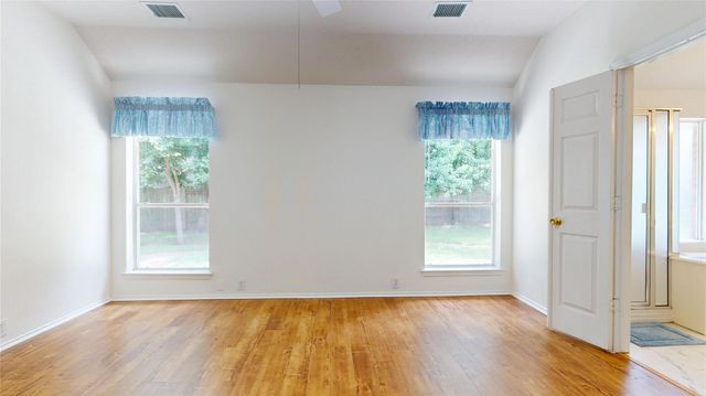 1210 Oak Canyon Lane, Richmond, TX 77469