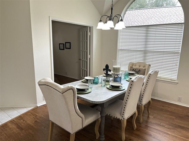 1210 Oak Canyon Lane, Richmond, TX 77469