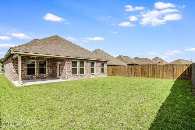 209 Mintmere Lane, Youngsville, LA 70592
