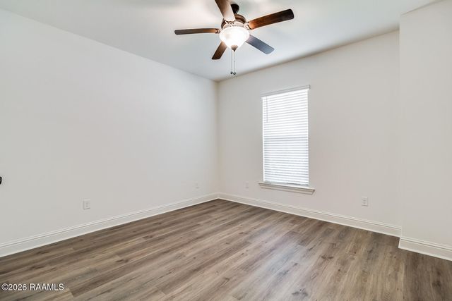 209 Mintmere Lane, Youngsville, LA 70592