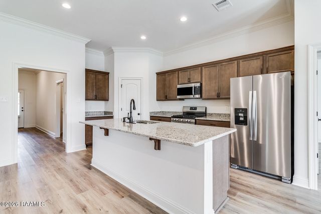209 Mintmere Lane, Youngsville, LA 70592