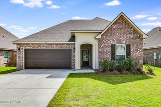 209 Mintmere Lane, Youngsville, LA 70592