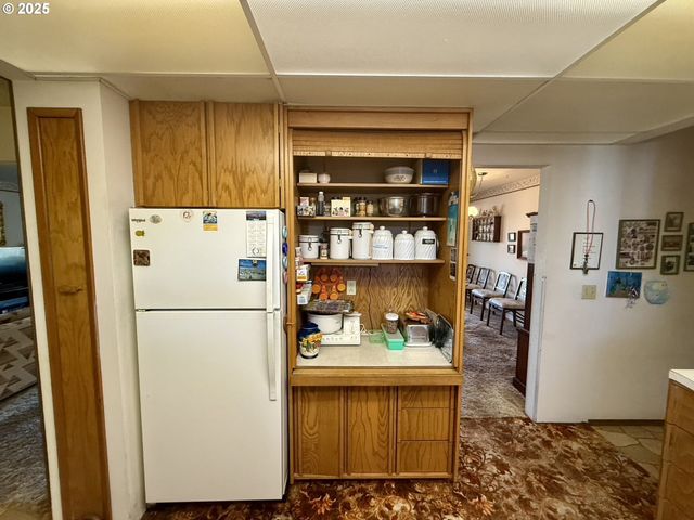 159 Ne LOMBARDY Dr, Roseburg, OR 97470