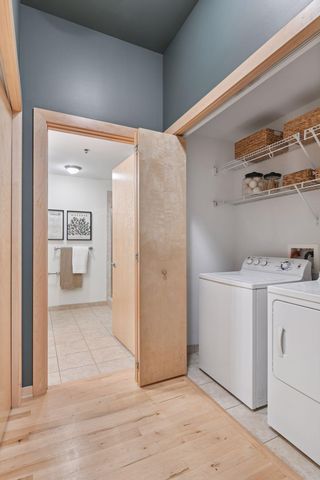 215 10th Avenue S 114, Minneapolis, MN 55415