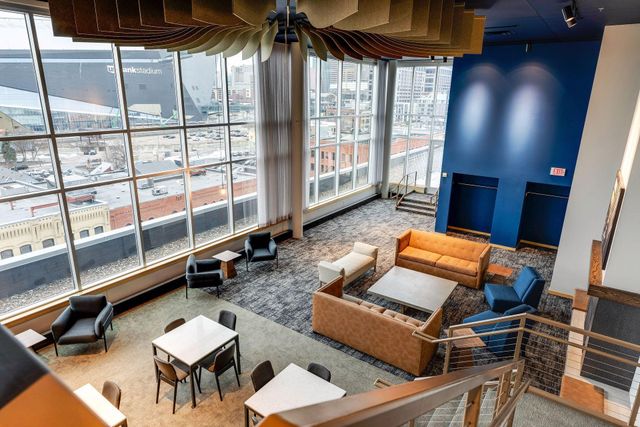 215 10th Avenue S 114, Minneapolis, MN 55415