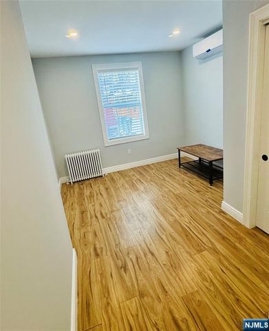 240 Hathaway Street, Wallington, NJ 07057