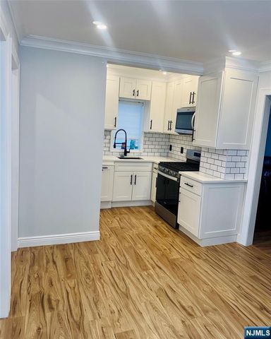 240 Hathaway Street, Wallington, NJ 07057