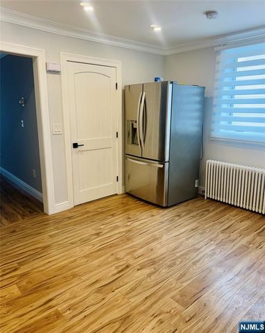 240 Hathaway Street, Wallington, NJ 07057