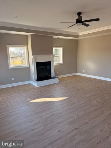 14638 VINT HILL RD, Nokesville, VA 20181