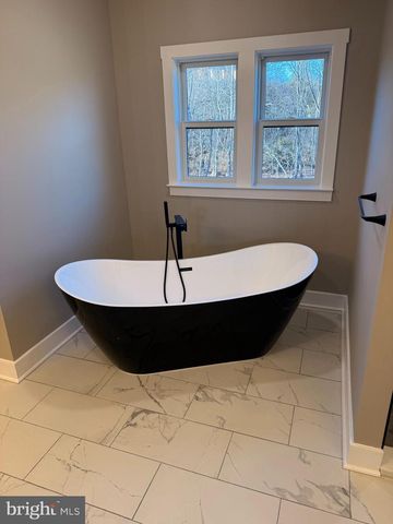 14638 VINT HILL RD, Nokesville, VA 20181