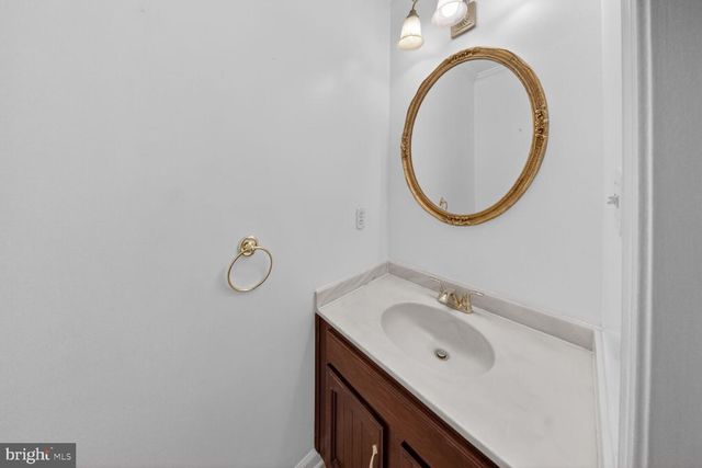 15 BENTRIDGE CT, Potomac, MD 20854