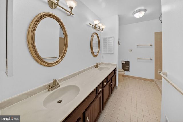 15 BENTRIDGE CT, Potomac, MD 20854