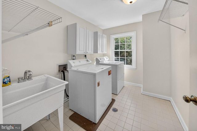 15 BENTRIDGE CT, Potomac, MD 20854