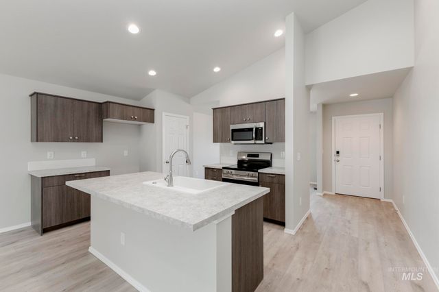 231 W 17th Ave, Jerome, ID 83338