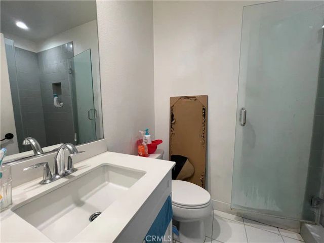 1410 N Harbor 1, Santa Ana, CA 92703