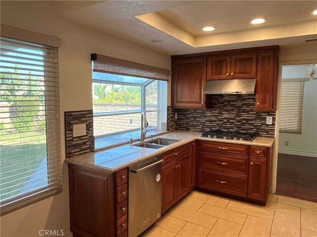 926 S Essex, San Dimas, CA 91773