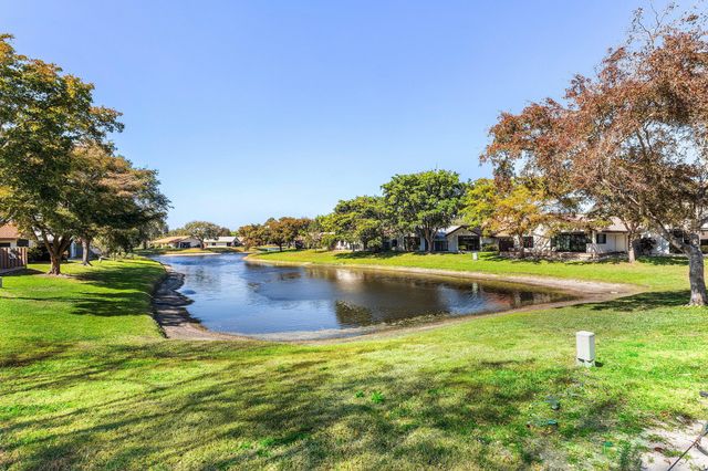 4799 Boxwood Circle, Boynton Beach, FL 33436