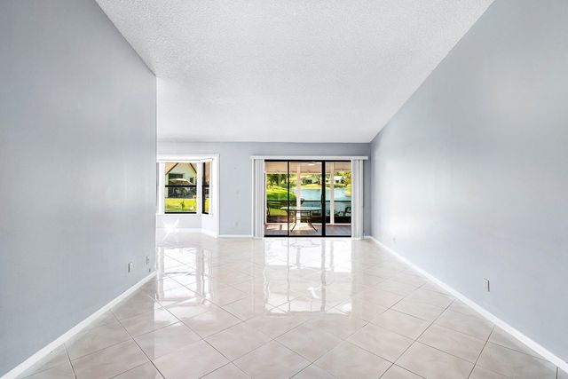 4799 Boxwood Circle, Boynton Beach, FL 33436