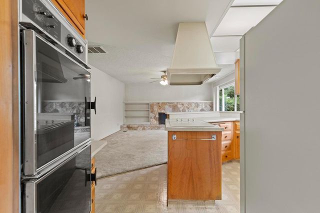 1200 Starlite Ln, Yuba City, CA 95991