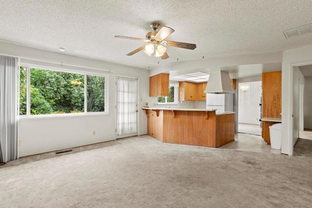 1200 Starlite Ln, Yuba City, CA 95991