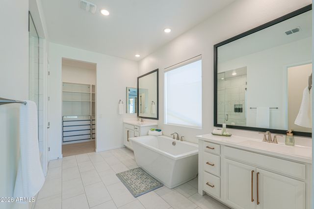 1092 E Nolan Place, Chandler, AZ 85249