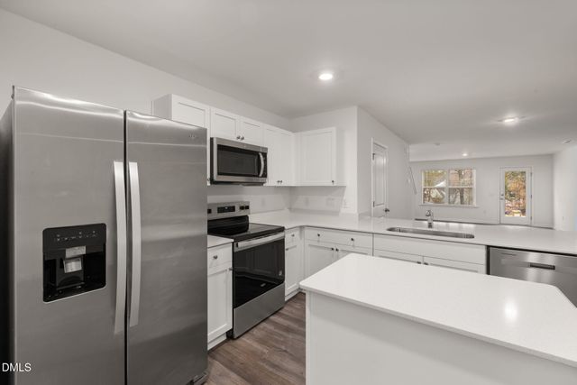 8524 Beckett Chase Way, Raleigh, NC 27616