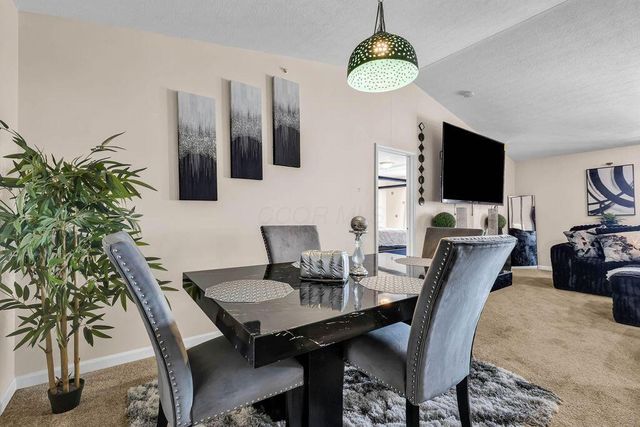 789 Hidden Springs Drive, Lewis Center, OH 43035