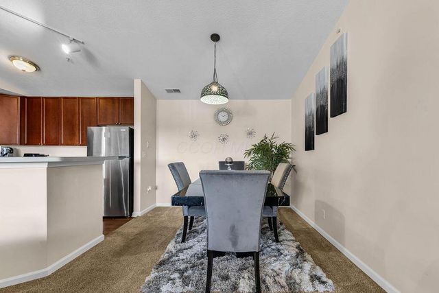 789 Hidden Springs Drive, Lewis Center, OH 43035